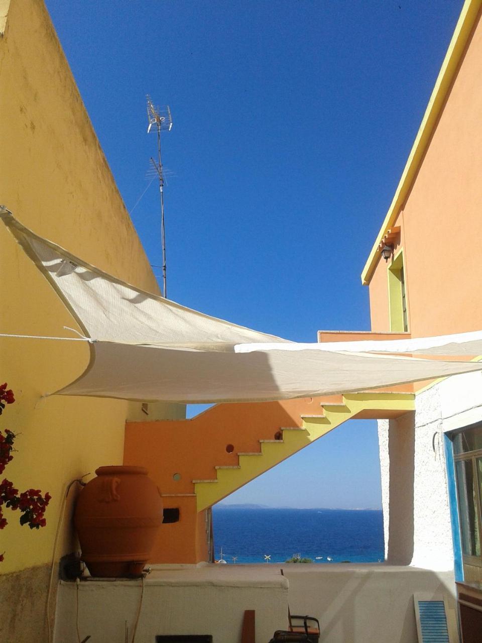 La Finestra Vista Corsica Bed & Breakfast Санта Тереза Галура Екстериор снимка